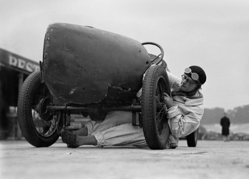Miss J Alwynne, a motor mechanic at Brooklands race course, July 1931.