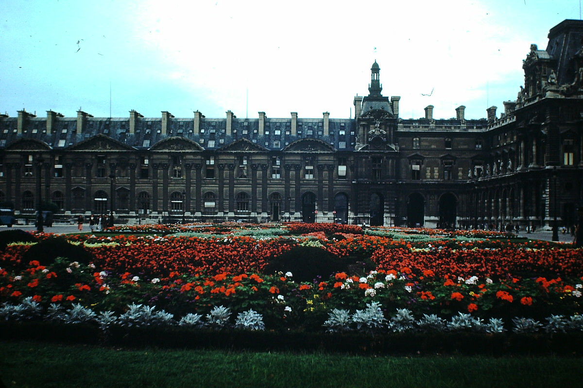 Le Louvre- Paris, France, 1953