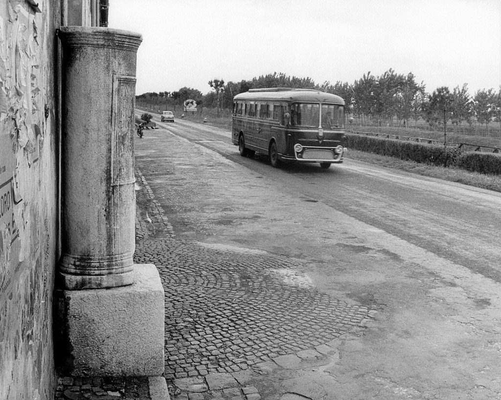 A roman mile column in the area called posta di Mesa, 1960s.