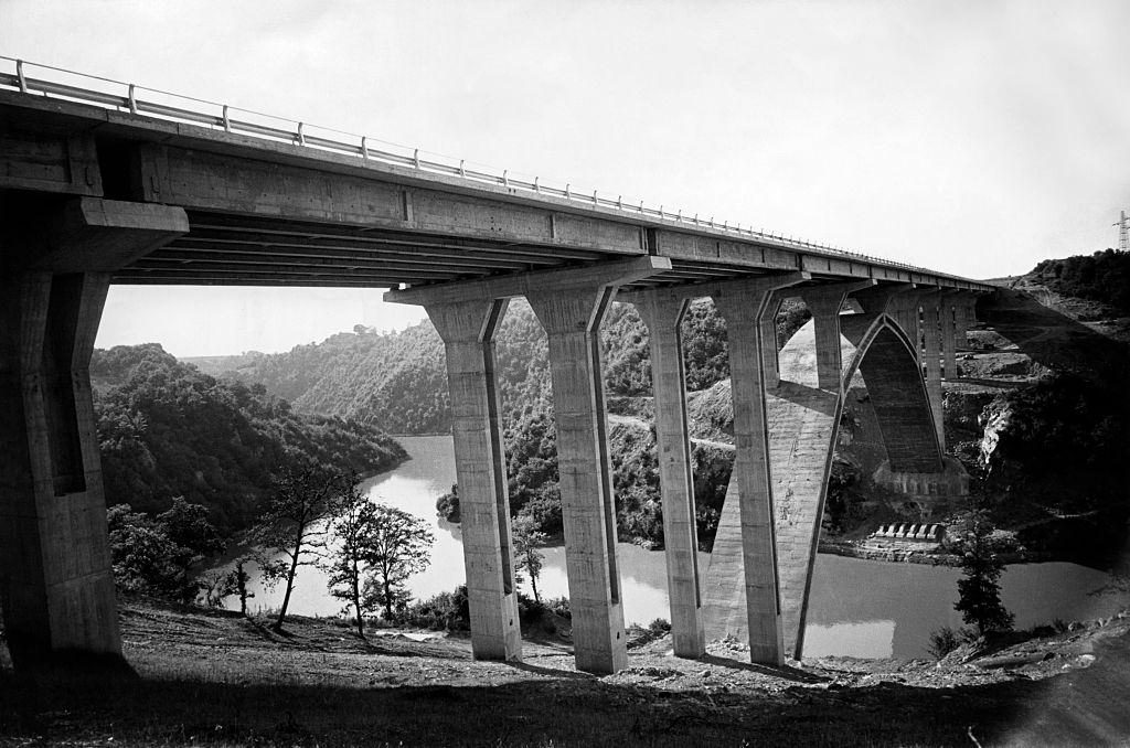 A viaduct of the motorway Autostrada del Sole along the segment Milan-Rome, 1960s.