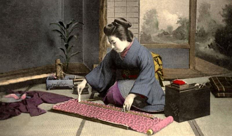 Japanese woman and their everyday tools