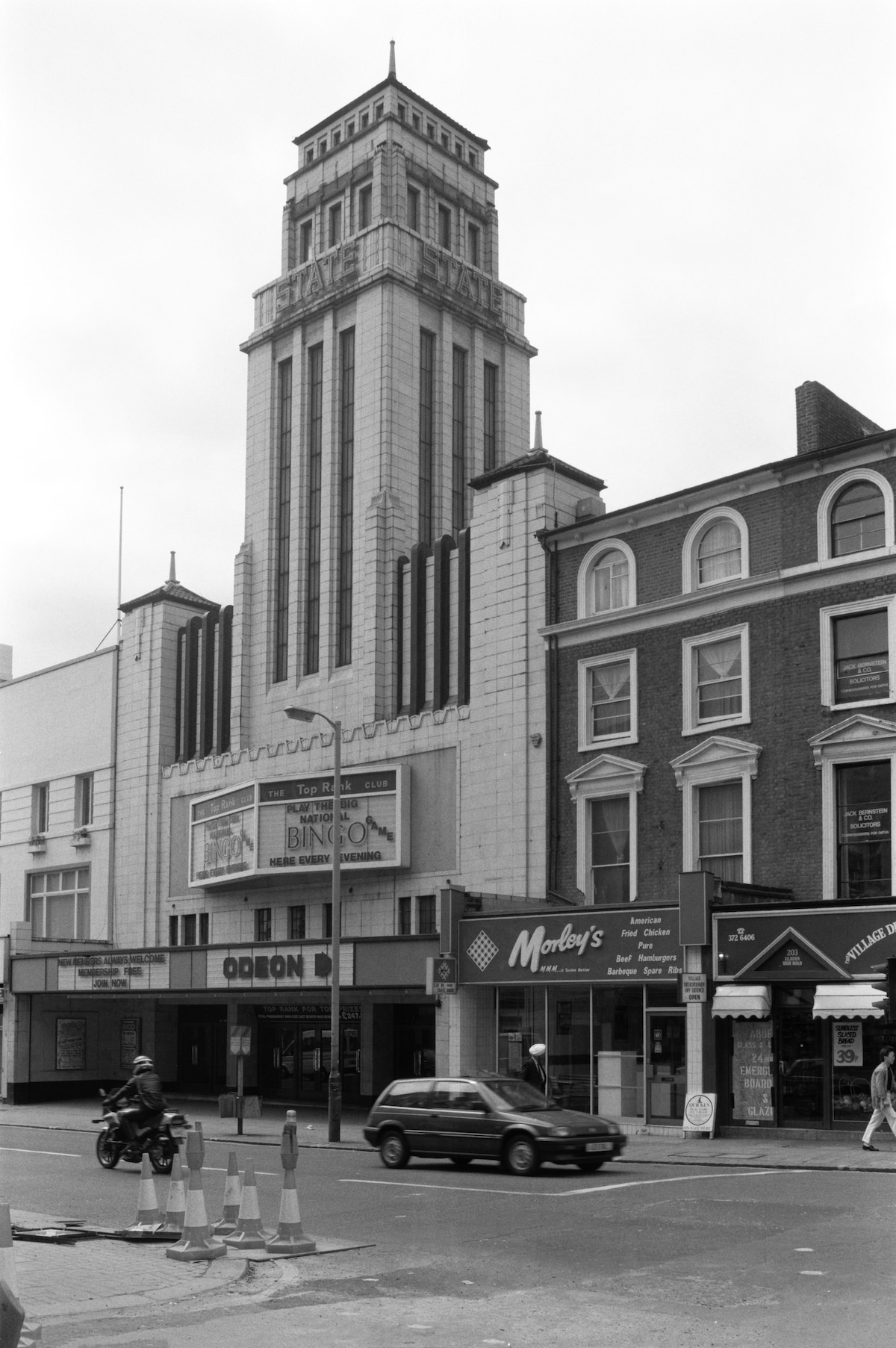 Kilburn State, cinema, Kilburn High Rd, Brent, 1998