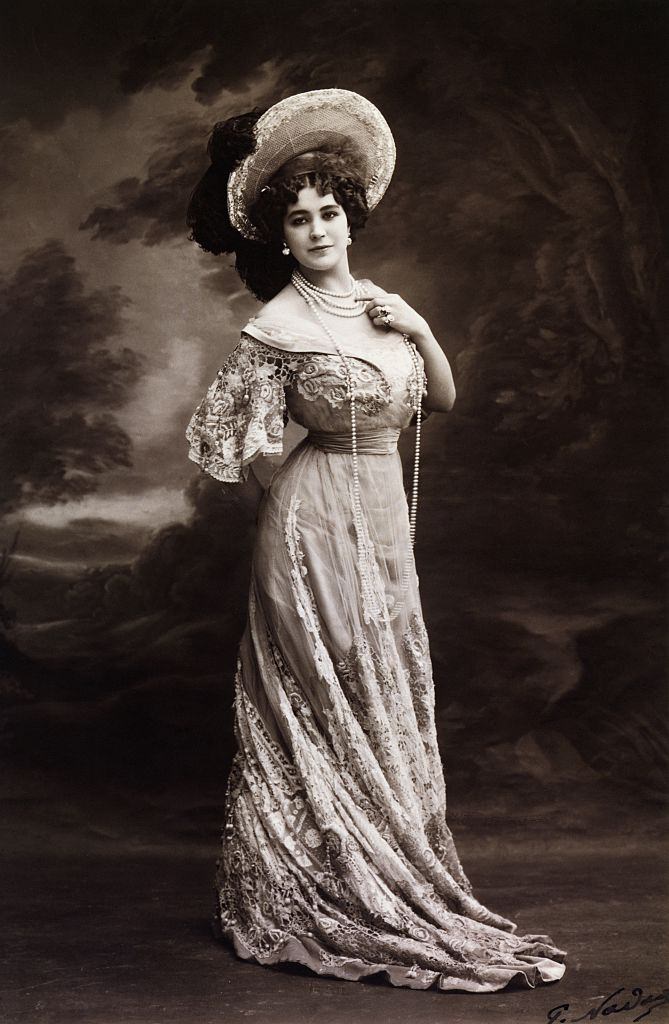 Lola Montez: Life story and Interesting Facts about the Glamorous and Dangerous Irish Dancer