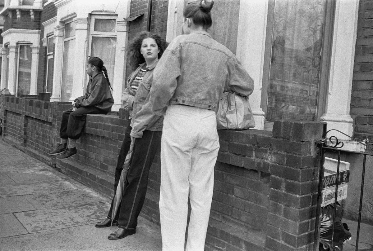 Waiting for the bus, Manor Park, Newham, 1991