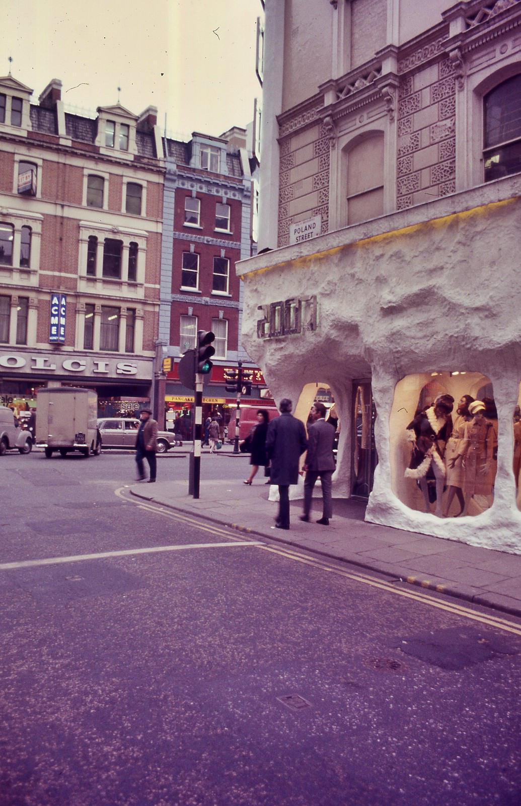 2001, Poland Street, London, February 1971