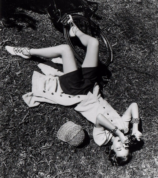 Stunning Fashion photography of Louise Dahl-Wolfe from the 1930s to 1950s