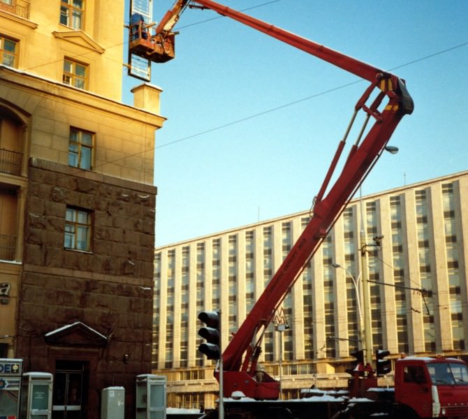 Mounting the sign.