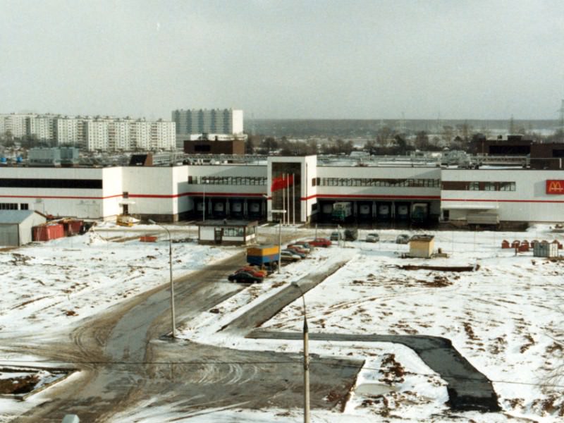 At first, before opening the restaurant, McDonalds started building a factory to produce the buns and other ingredients.