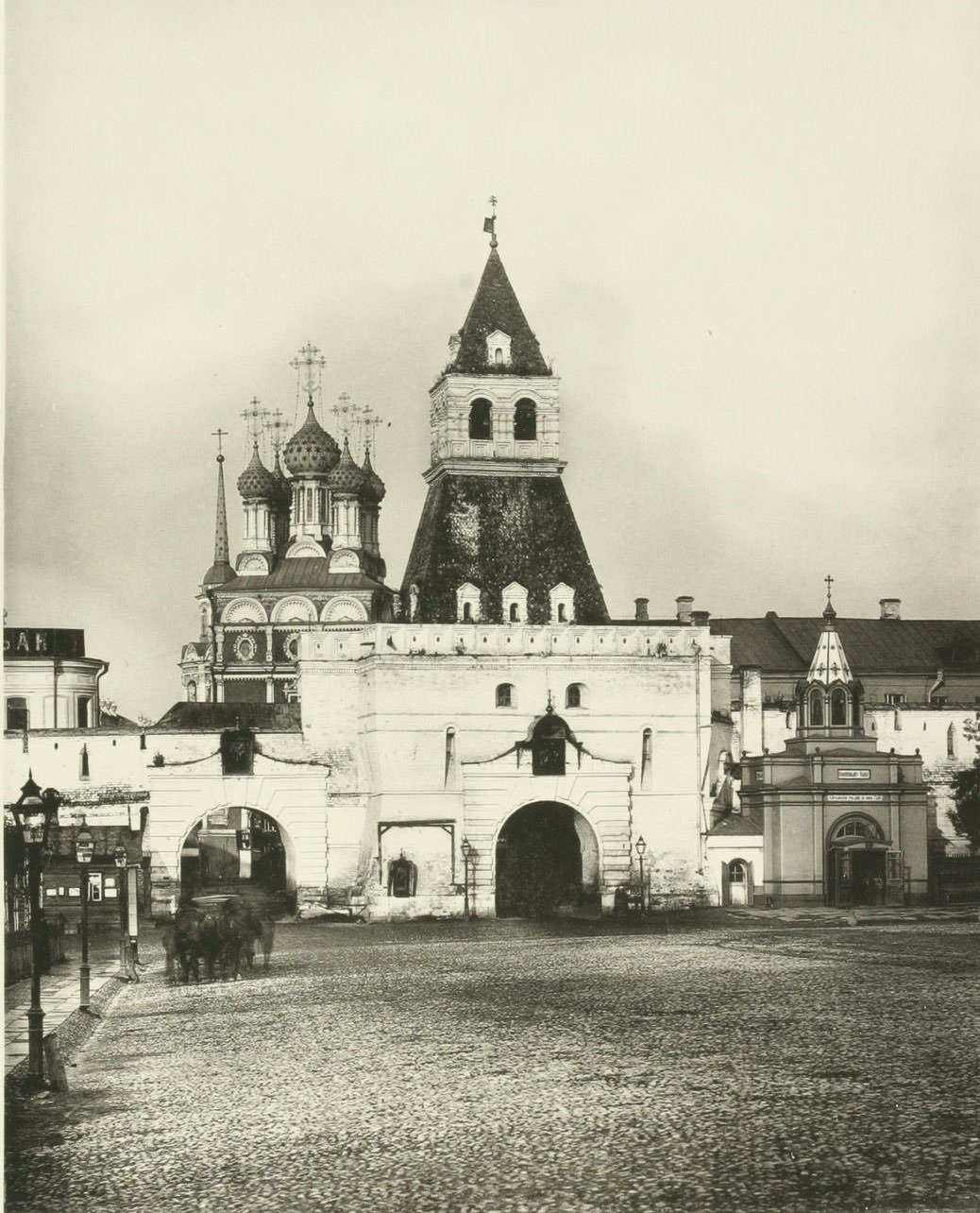 Ilyinsky Gate, 1880s.