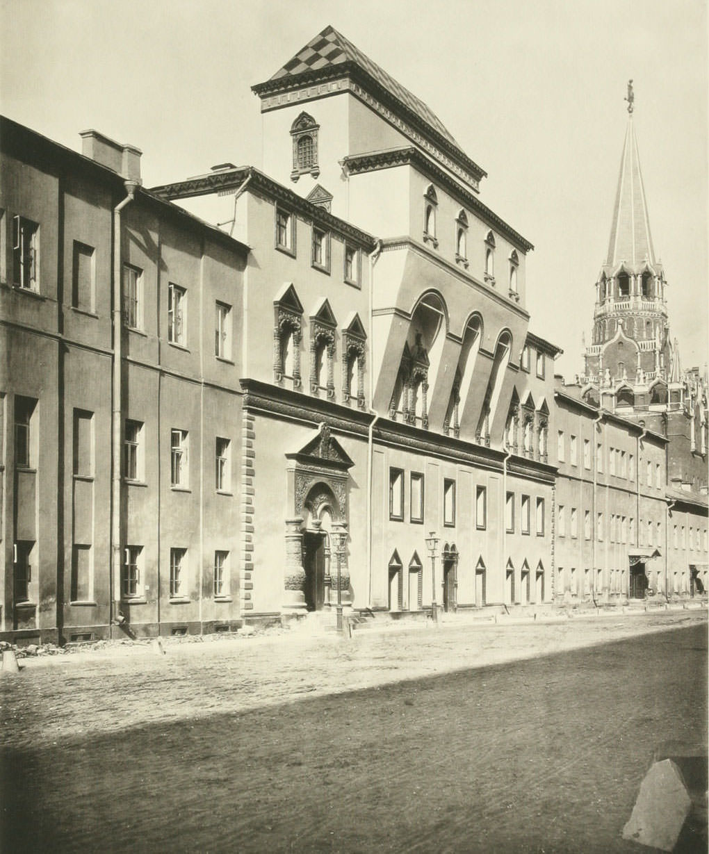 Commanders House in Kremlin, 1880s.
