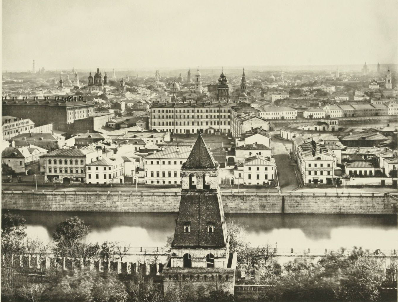 Ivanovskaya Square, 1880s.