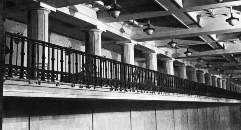 Subway station "Komsomolskaya Square", balcony of the platform, Moscow, 1935