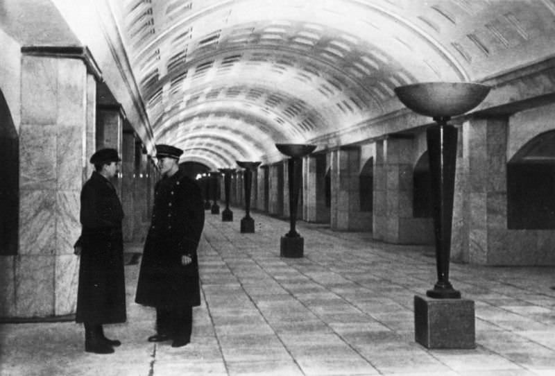 Subway station Okhotny Ryad. Distribution Hall, Moscow, 1935