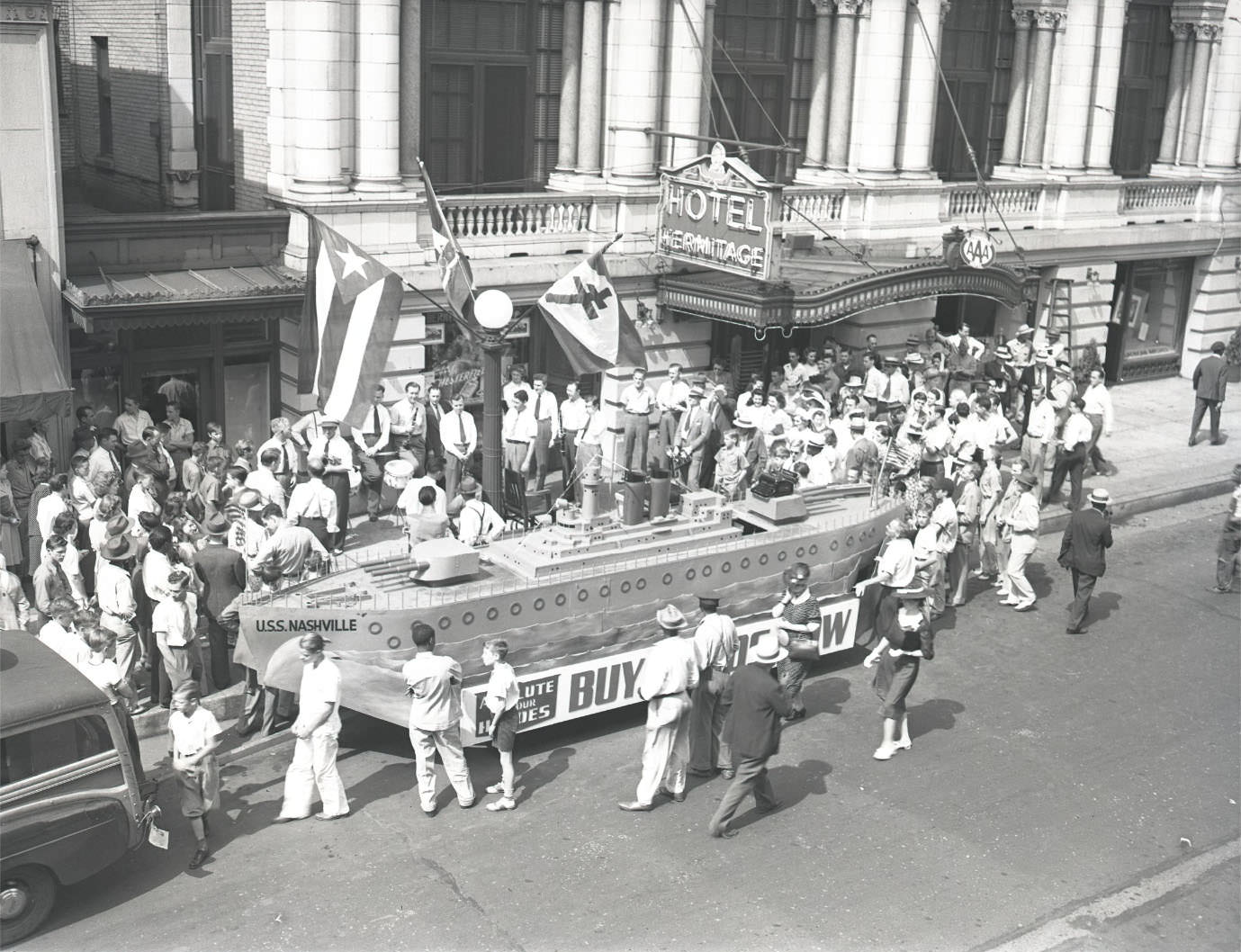 A scene from the Bond Sales Drive by the Army, Navy, and Civic Clubs, on 6th Avenue N in downtown Nashville.