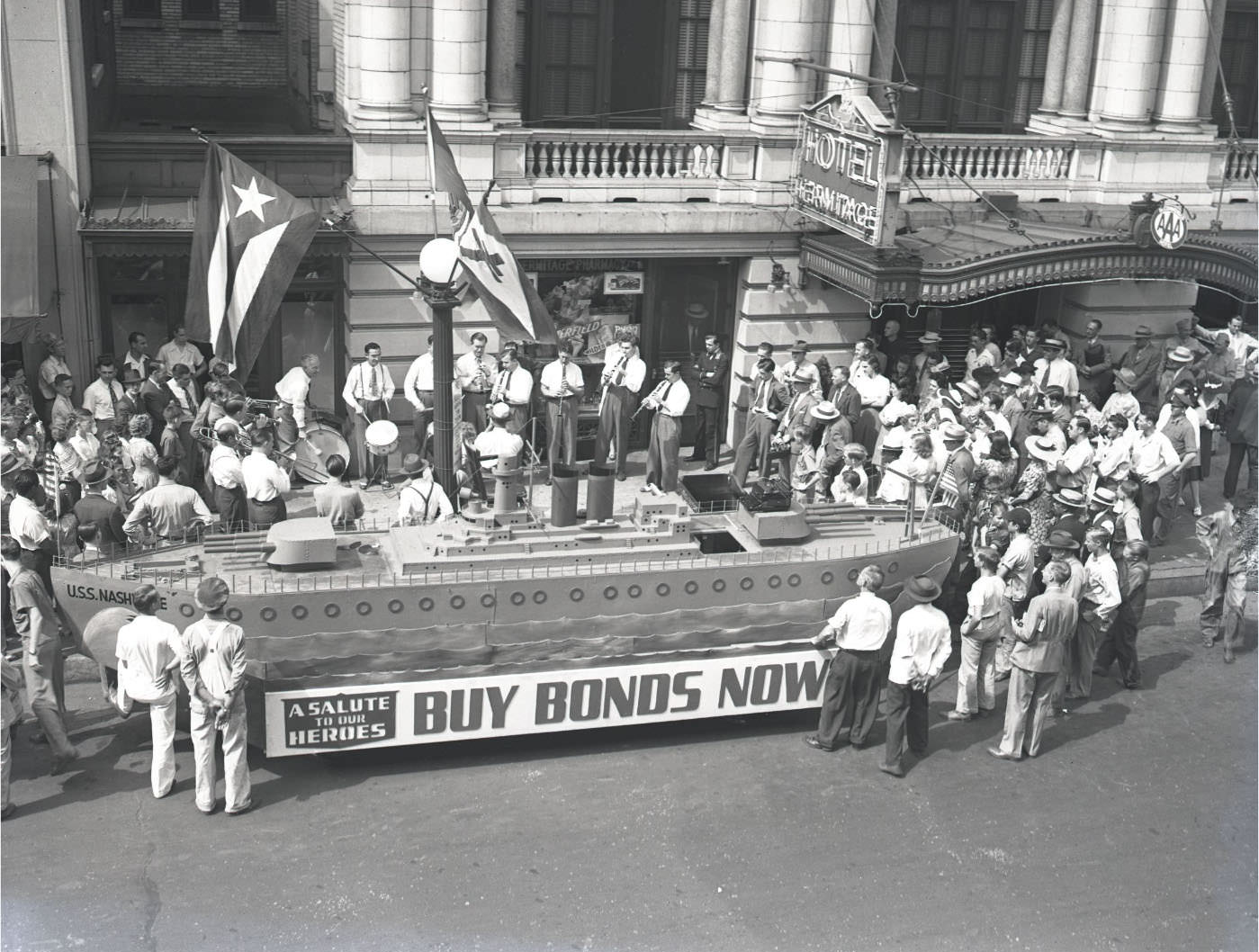 A scene from the Bond Sales Drive by the Army, Navy, and Civic Clubs, on 6th Avenue N in downtown Nashville.