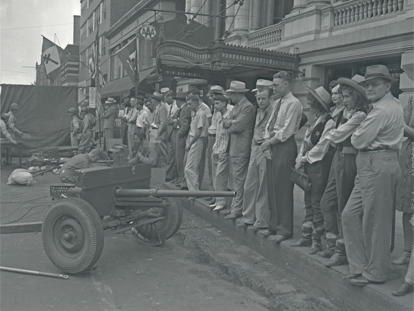 A scene from the Bond Sales Drive by the Army, Navy, and Civic Clubs, in downtown Nashville.