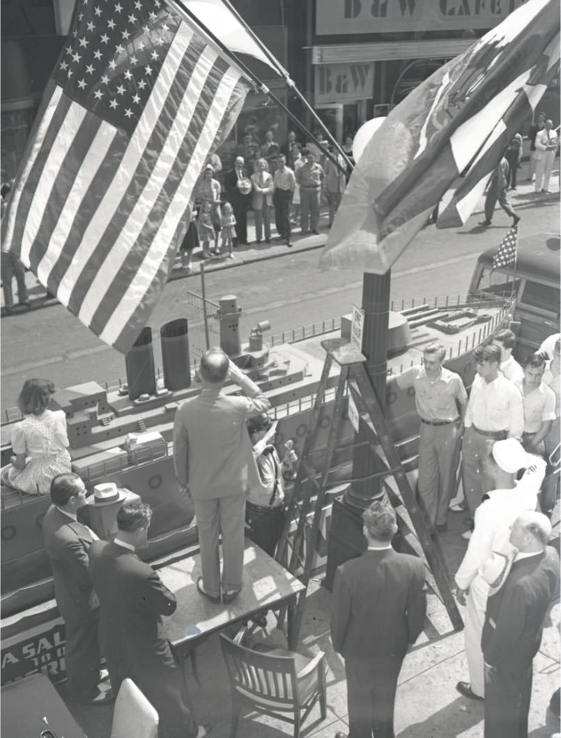 A scene from the Bond Sales Drive by the Army, Navy, and Civic Clubs, on 6th Avenue N in downtown Nashville.