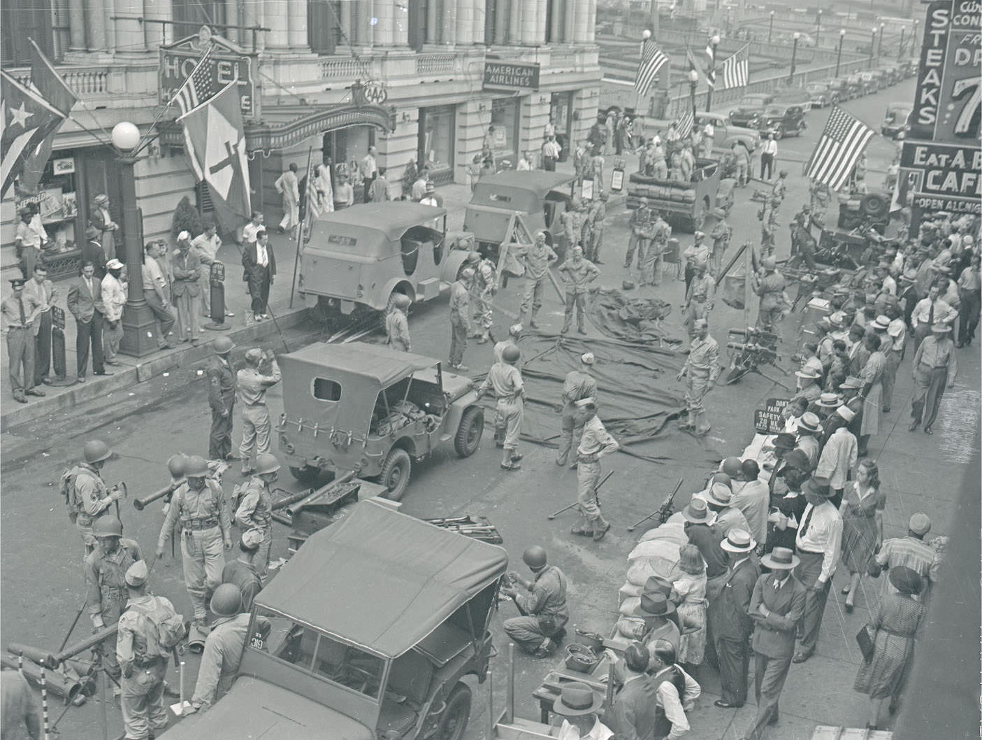 A scene from the Bond Sales Drive by the Army, Navy, and Civic Clubs, on 6th Avenue N in downtown Nashville.