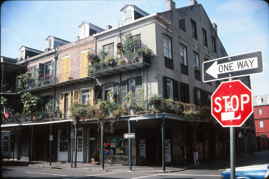 french Quarter (Barracks at Decatur Street), New Orleans, 1990s