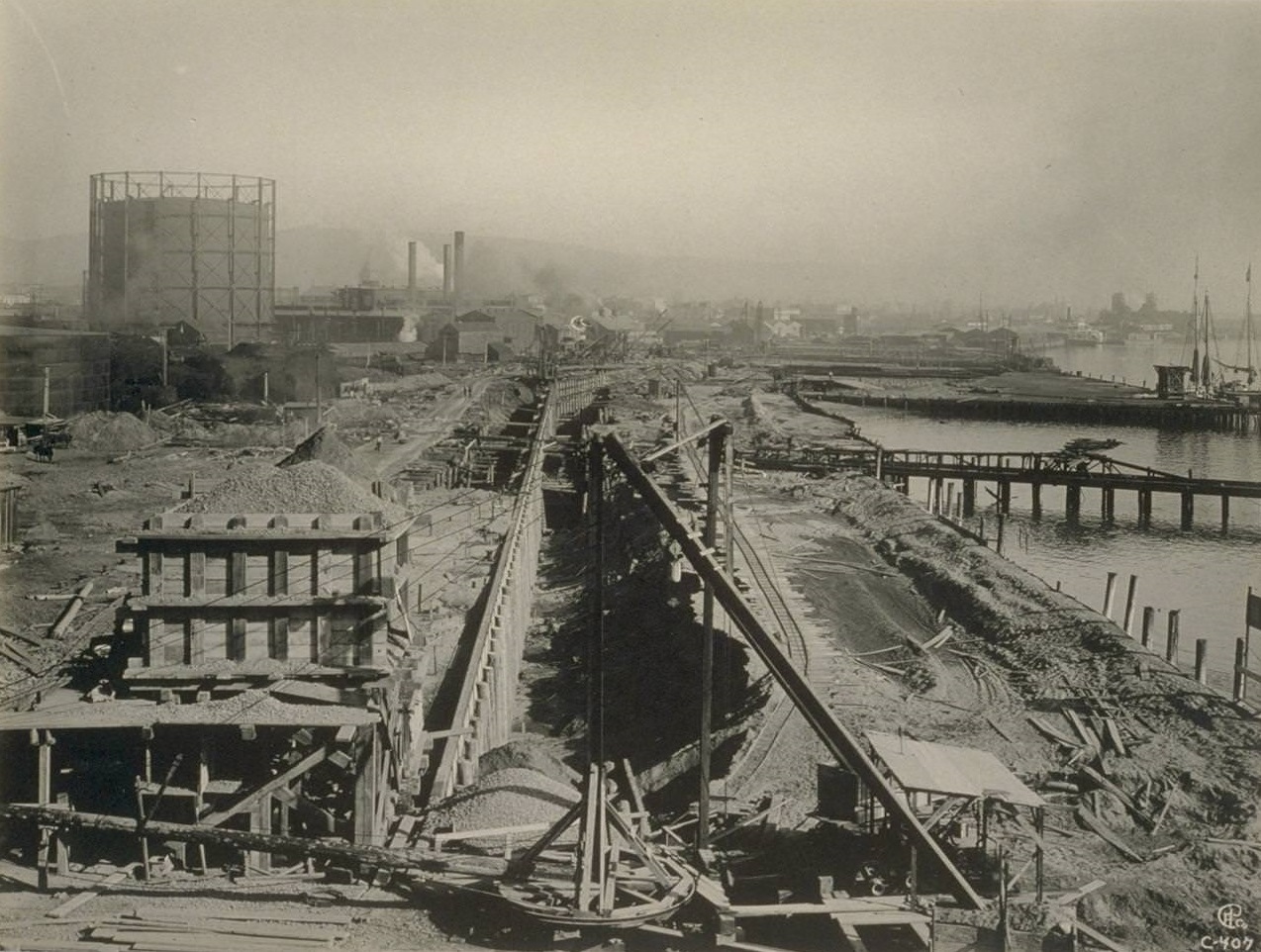 Oakland Waterfront dredging for 30 ft. channel, 1930s