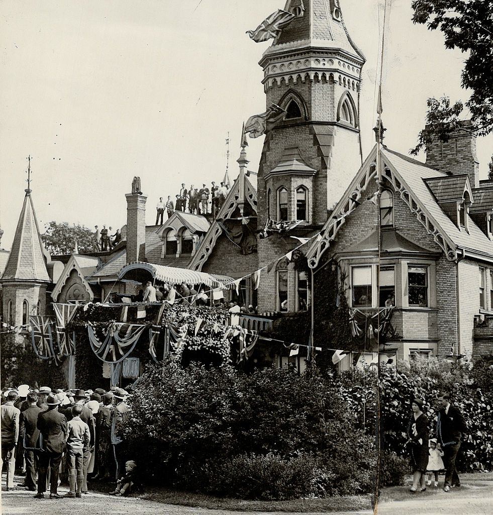 Archbishop dedicates Oaklands as new school, 1931.