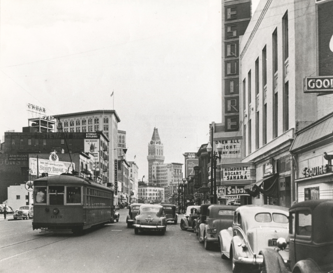 Exterior of Esquire Theatre on San Pablo Avenue in Oakland, California, 1940s