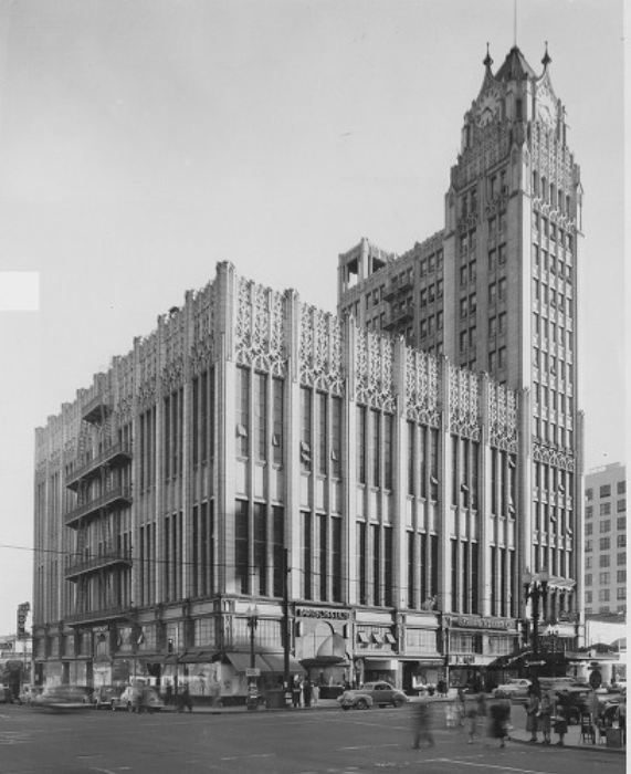 Hotel Carillon, 1940s