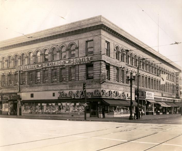 Owl Drug Co. (J.C. Penney Co.) building, southeast corner of 12th, 1940s