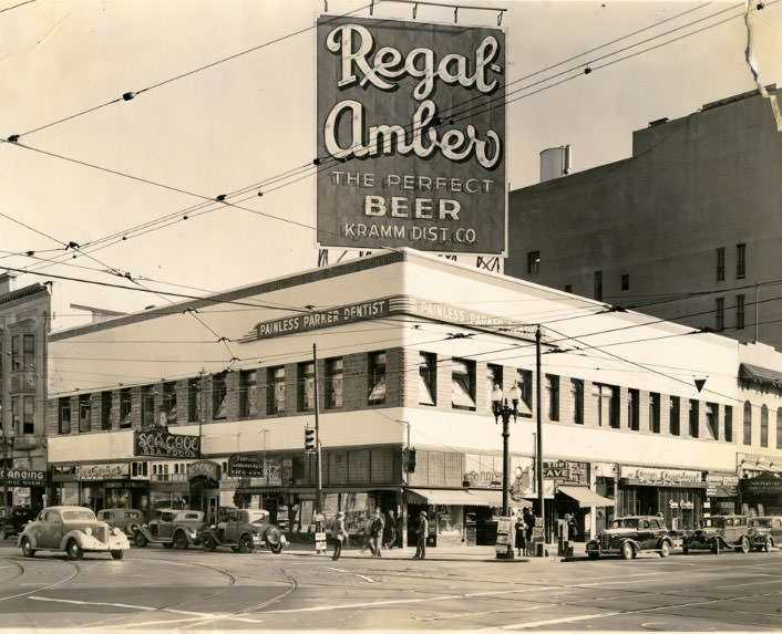 Borland building, southeast corner of 12th Street and Broadway in downtown Oakland, 1940s