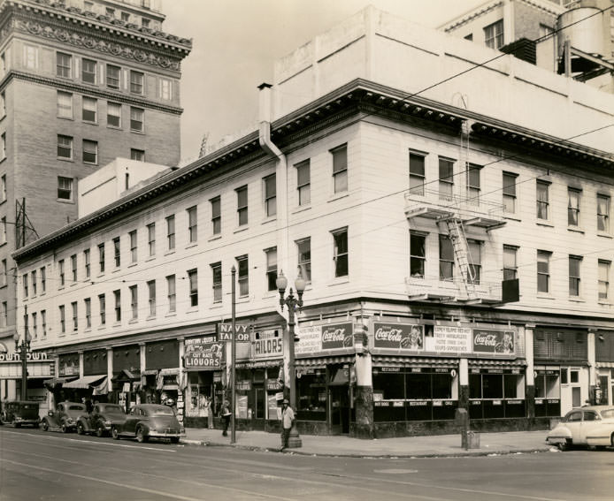 Northwest corner of 12th and Franklin Streets, 1940