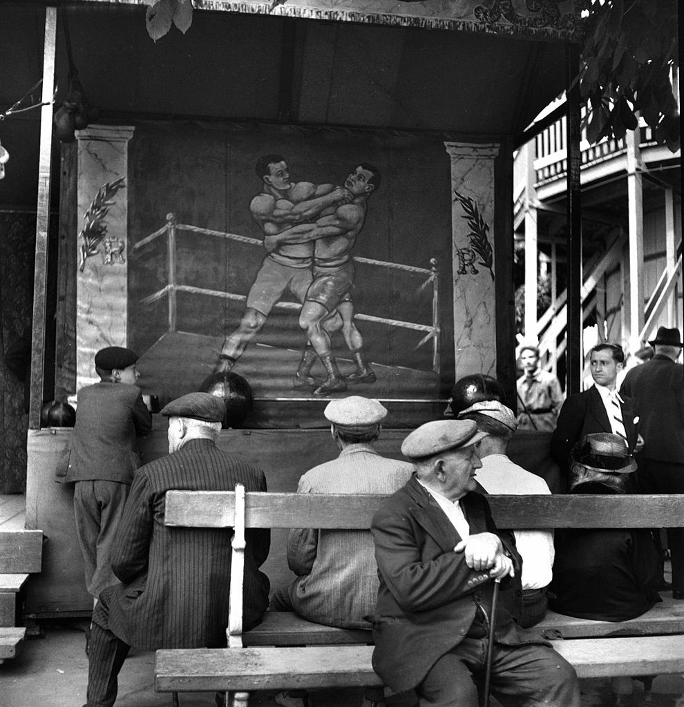 Fairground people, 1935.