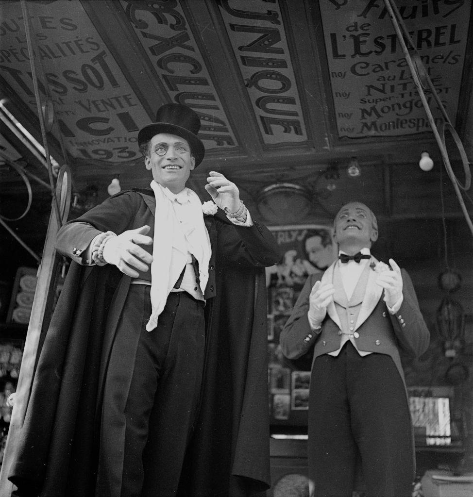 Fairground people, 1935.