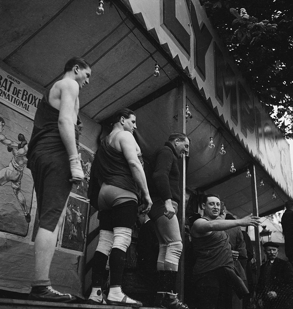 Fairground people, 1935.