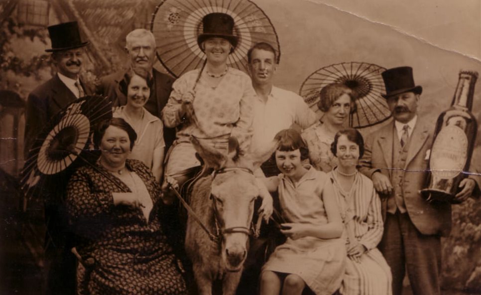 Historical Photos of People Enjoying Donkey Rides on the Beach from the Early 20th Century