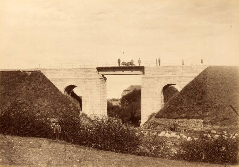 Railway bridge over the Laatre River, September 25, 1887
