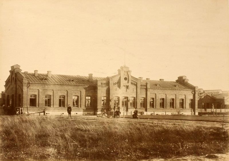 Valga train station, street side view, August 14, 1889