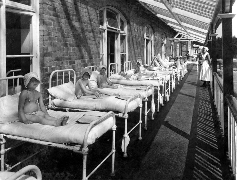 Group of children at Stannington Sanatorium.
