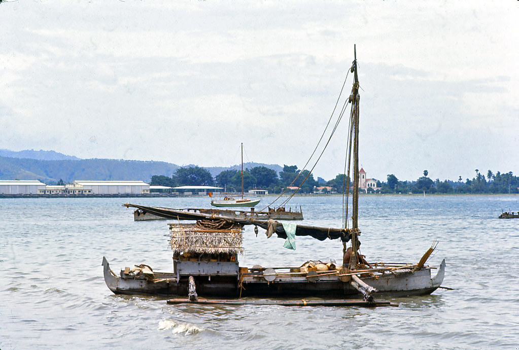 Dili - island vessel, 1970s