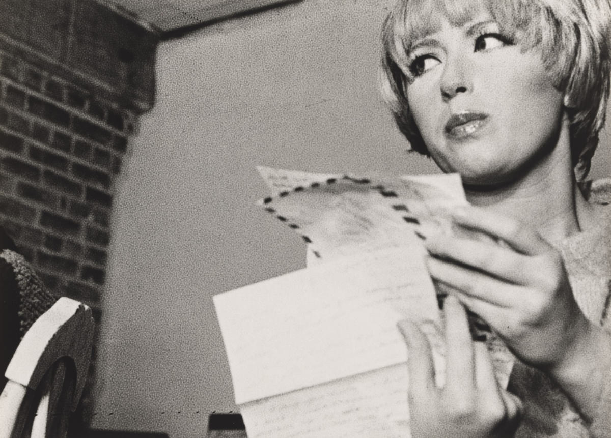 Untitled Film Stills: Cindy Sherman's Self-Portraits in Stereotypical Female Roles from the 1970s