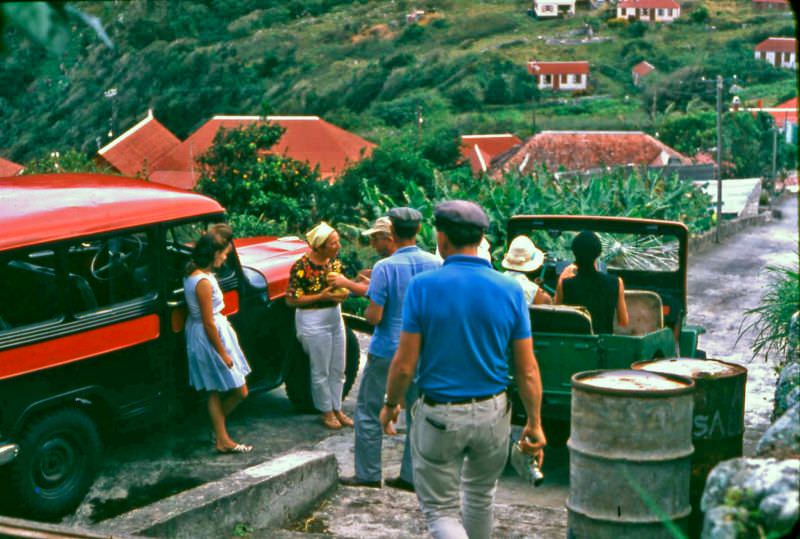 Buying grapefruit, Saba, 1960s