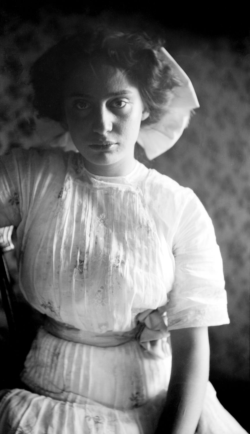 Nina Platt, 1911