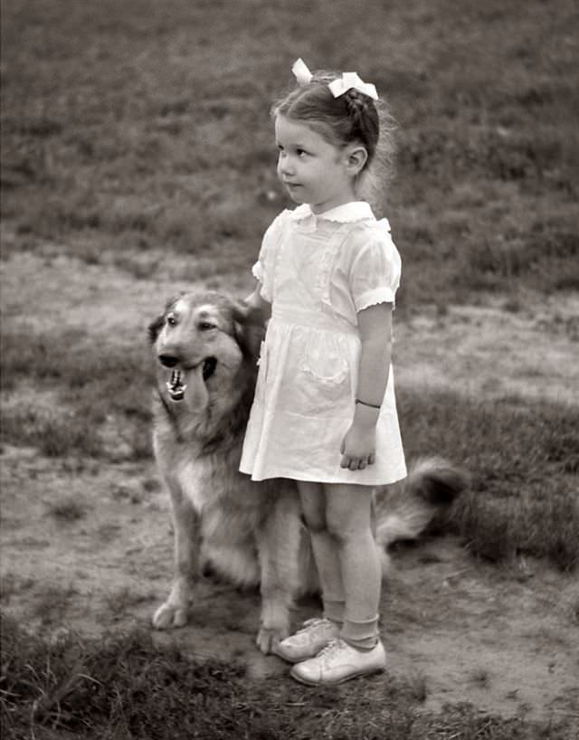 Adorable Vintage Photos of Children With their Beloved Pets