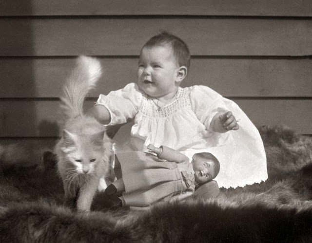 Adorable Vintage Photos of Children With their Beloved Pets