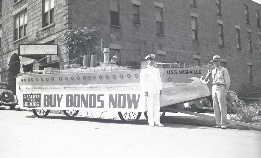 Nashville people buying war bonds WWII