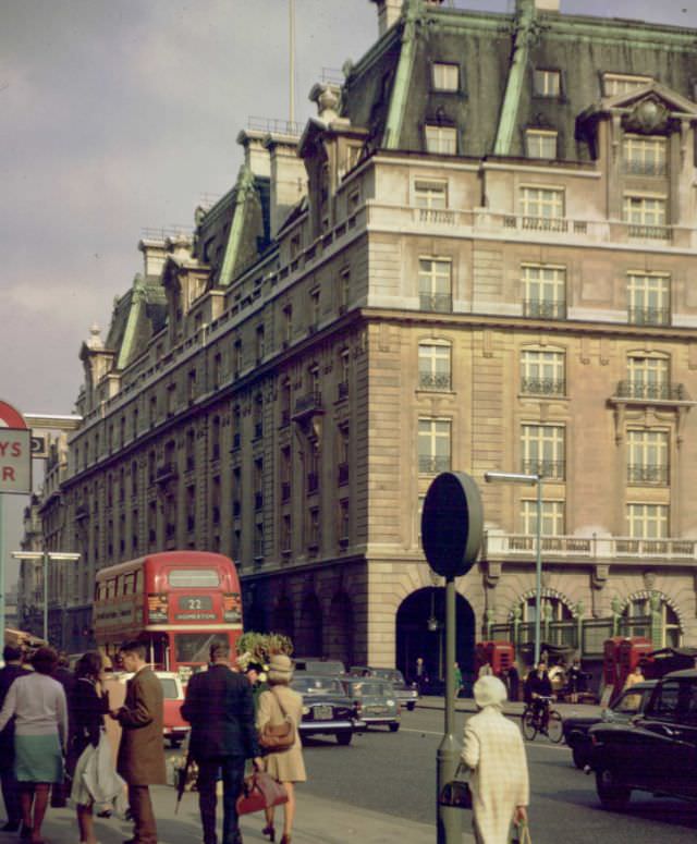 Ritz Hotel, Piccadilly, 1970
