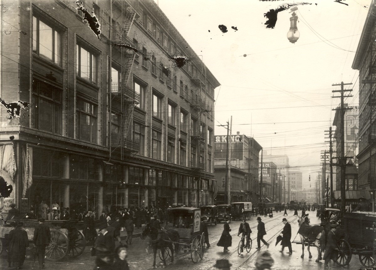 SW 5th Avenue, circa 1905
