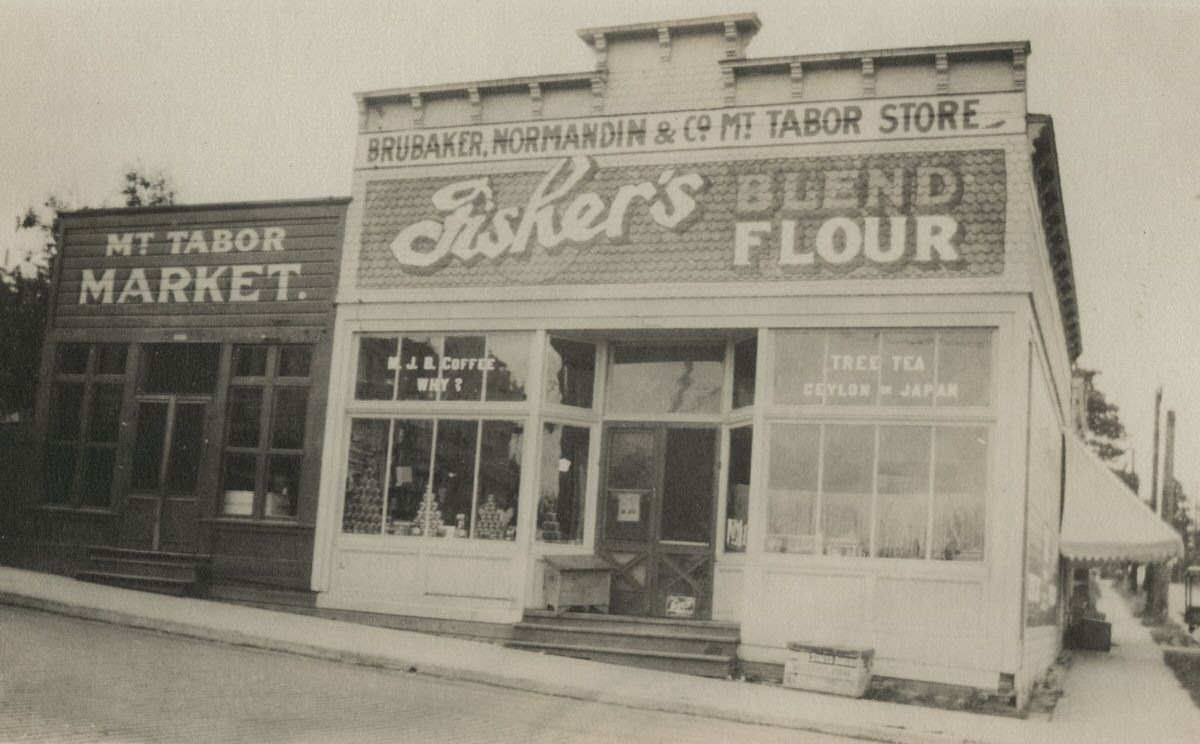 SE Stark Street, 1900.