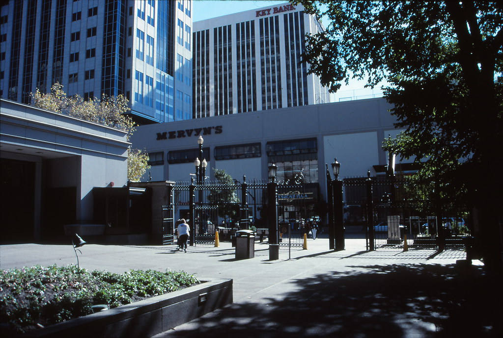 Looking across S Temple from Temple Square, 1990s