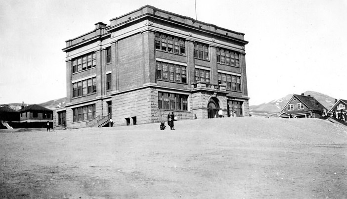 Ensign School, 1916