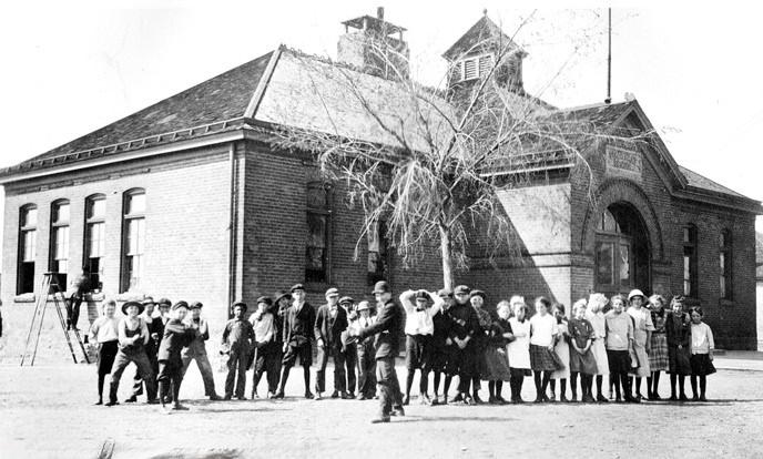 Bonneyville School, 1916